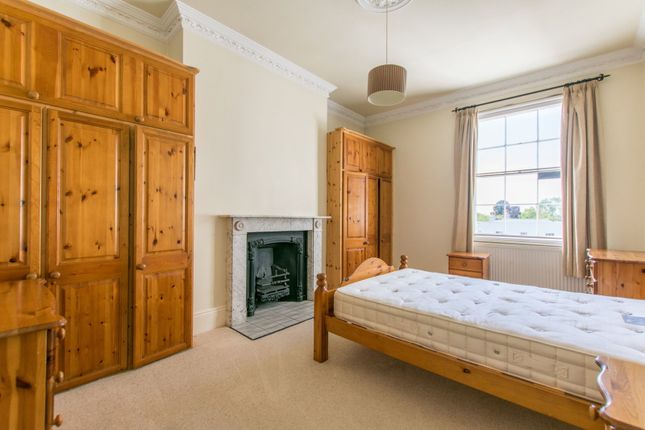 40,Flat 5, Evesham Road, Cheltenham photo 5