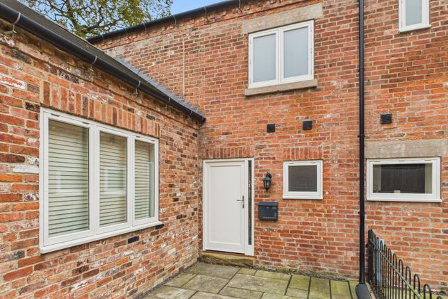 2-bed house on 3 Canal Side Mews, Newlands Road, Alfreton, £200,000