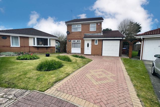 Detached house for sale in Blackfen Place, North Shore