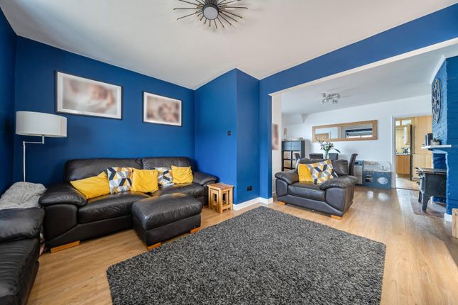 15, Park Farm Road, Waterlooville photo 2
