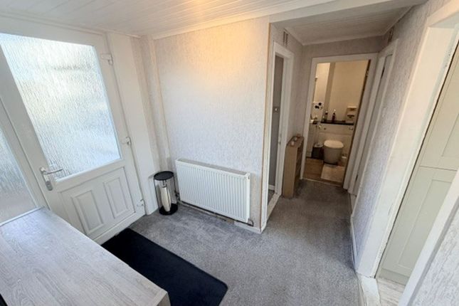 72 Durris Drive, Glenrothes photo 3