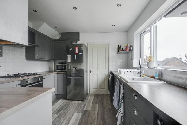 25, Mayfield Drive, Nottingham photo 2
