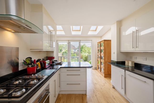 21, Wessex Gardens, Golders Green photo 3