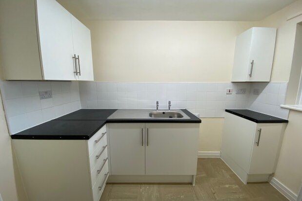 Flat to rent in Highfield Road Eyre Gardens, Chesterfield