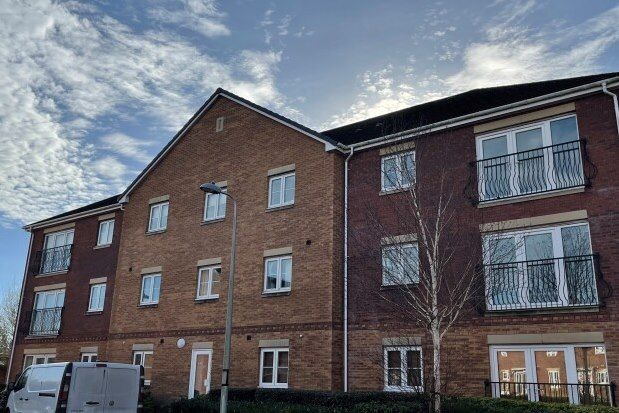 Thumbnail Flat to rent in Moorland Green, Swansea