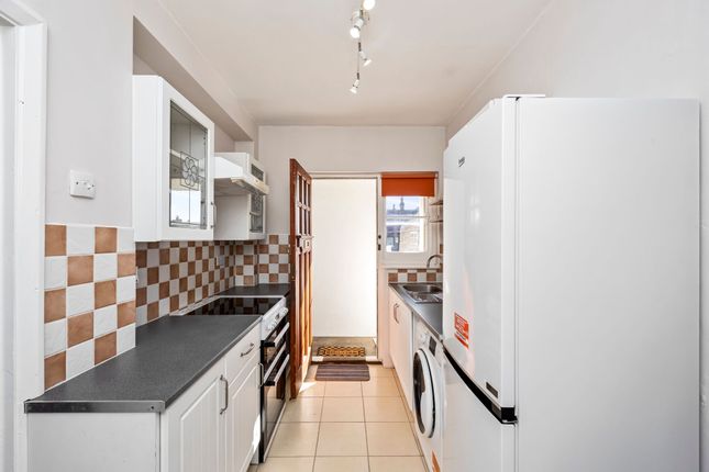 30a West Street, Pulborough photo 2
