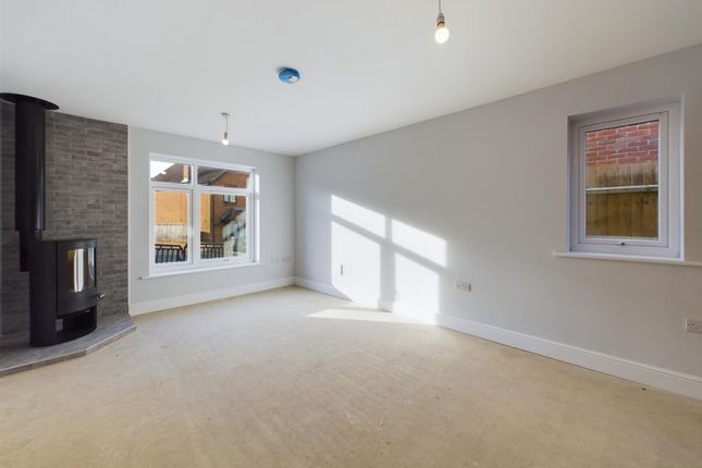 54, Seaview Crescent, Sheringham, NR26 photo 3