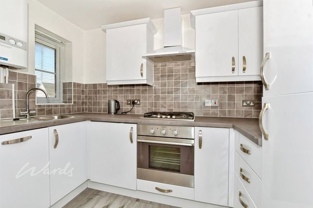 74, Wherry Close, Margate photo 5