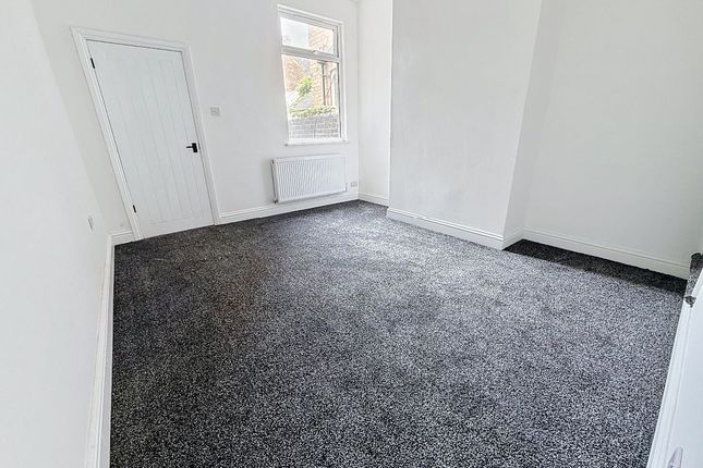 42 Cauldon Road, Stoke-on-Trent photo 4