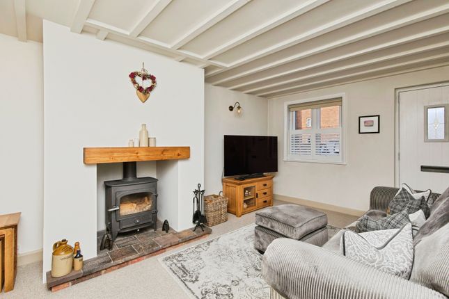 19, Manor Road, Kings Bromley, Burton-on-trent photo 2
