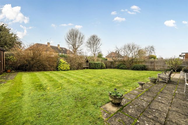 4 Old Pilgrim Court,, Ockham Road South, East Horsley photo 2