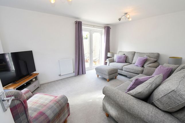 35 Hebden Avenue, Salford photo 3