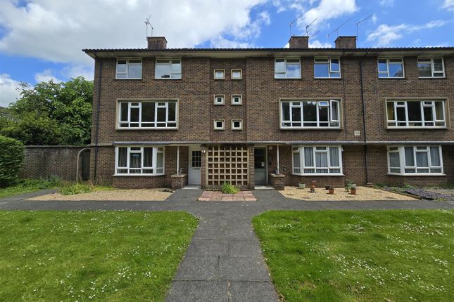 Thumbnail Maisonette for sale in Tower Close, Chichester