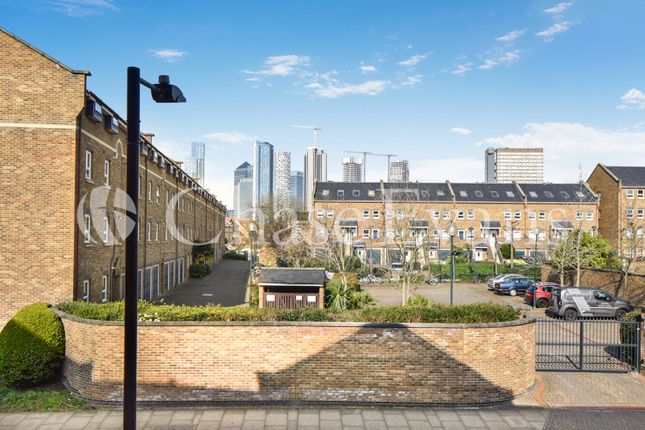 Flat for sale in Fawley Lodge, Millennium Drive, Docklands