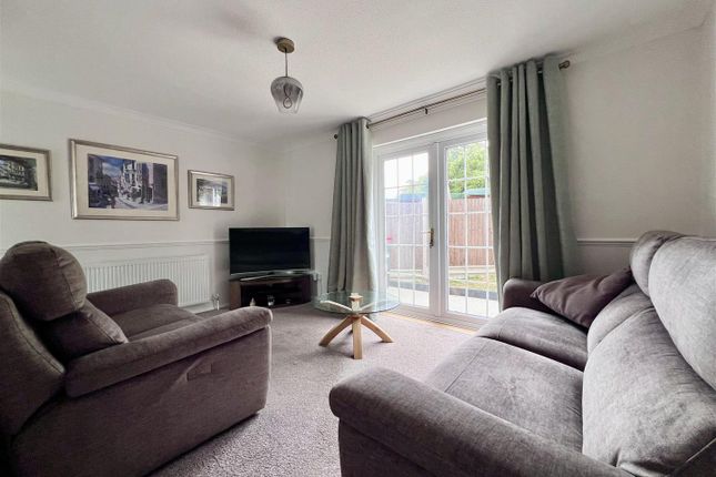 9, Bampton Close, Milton Keynes photo 2