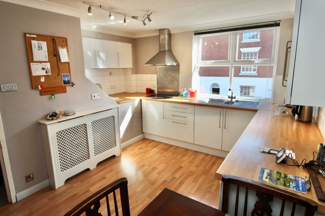 5 Hamilton Mews, Gosport Street, Lymington photo 2