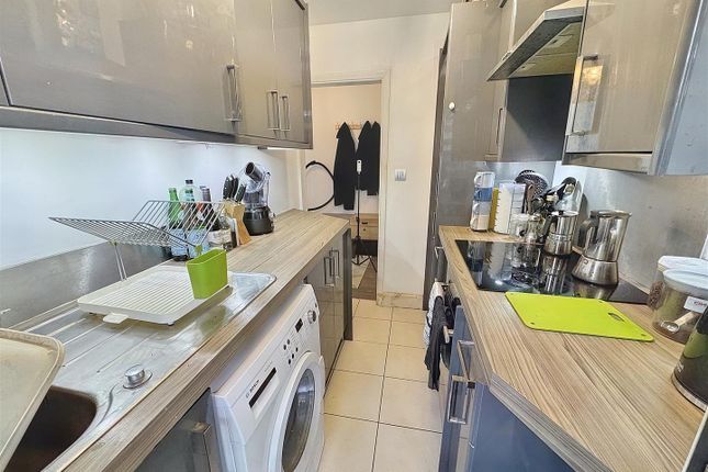 Flat for sale in Dawlish Road, London