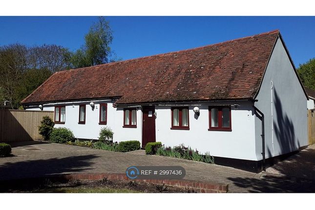Studio flat on Newcombes Poole Street, Great Yeldham, Halstead, £1,080/mo