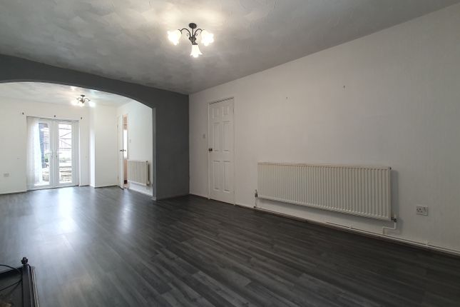 280, Bryncelyn, Pentwyn, Cardiff photo 2