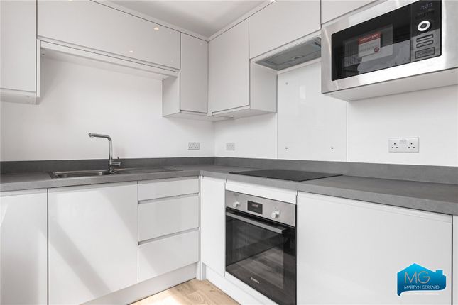Thumbnail Flat to rent in Grange Avenue, North Finchley, London