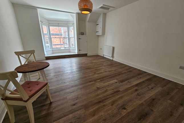Flat 1, 13-14 Broad Street, South Molton photo 3