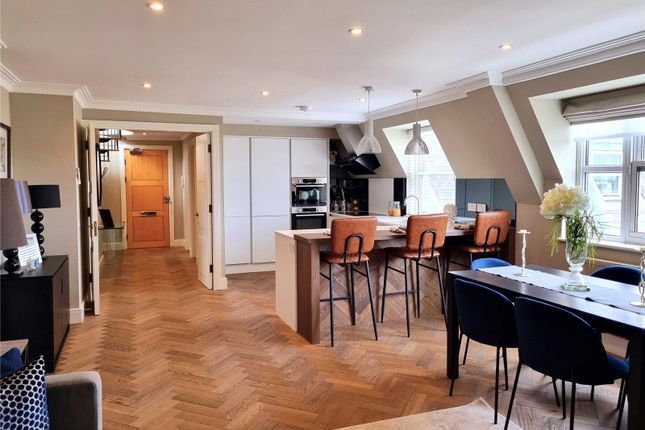 Flat 1010, Boydell Court,, St. Johns Wood Park, London photo 4