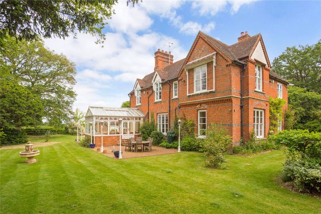 Thumbnail Detached house for sale in Beech Hill Road, Reading