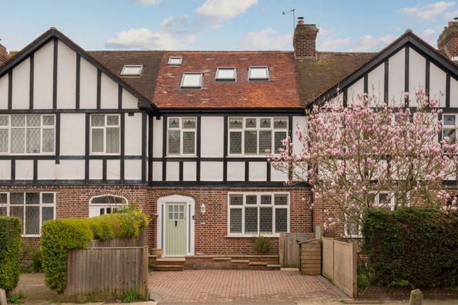 5-bed house on 211, Cannon Hill Lane, Raynes park, £975,000