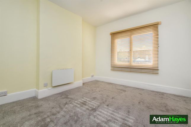 129B, Station Road, London photo 4