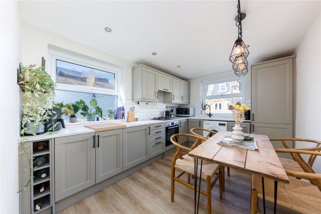 43b, Camborne Road, London photo 4