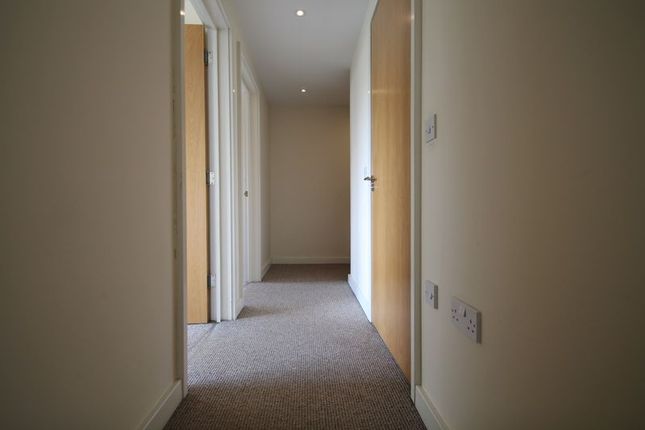 Flat to rent in Ercolani Avenue, High Wycombe