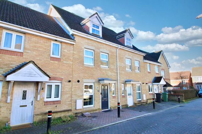 Town house for sale in Deer Walk, Hedge End, Southampton