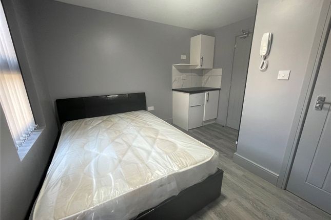 Room C, 77, Audley Street, Berkshire photo 3
