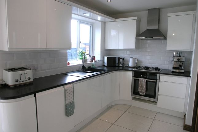 55, Granville Drive, Kingswinford photo 4