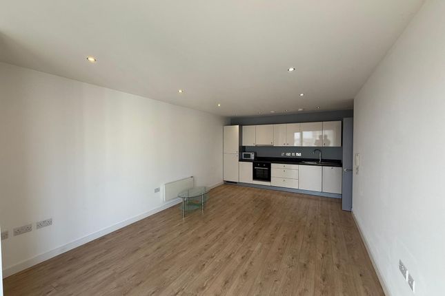 Apt 143, Liverpool photo 5