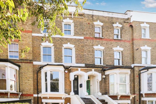Thumbnail Flat to rent in Farleigh Road, London