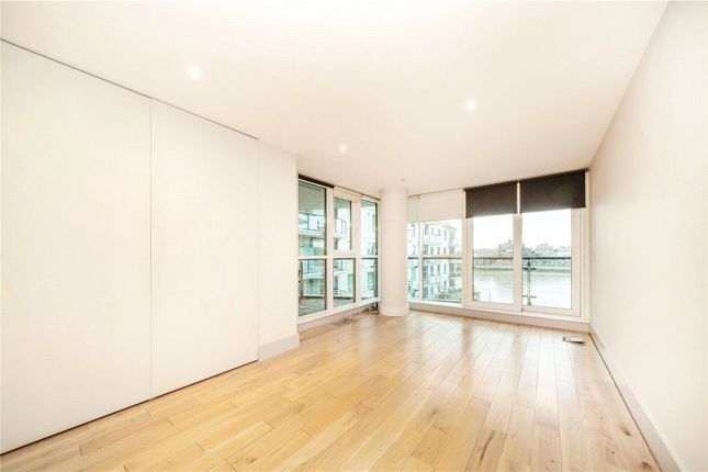 Flat for sale in Galleon House, 8 St George Wharf, London