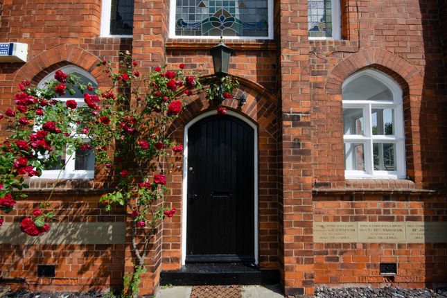 The Old Chapel, Main Street,, Hull photo 3