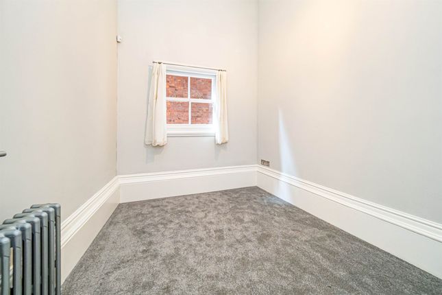 Flat for sale in Land Of Green Ginger, Hull