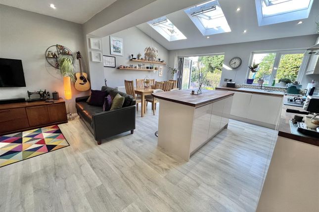 43, Newlands Drive, Wilmslow photo 3
