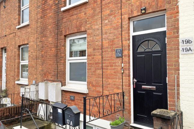 Thumbnail Flat for sale in Garlands Road, Redhill