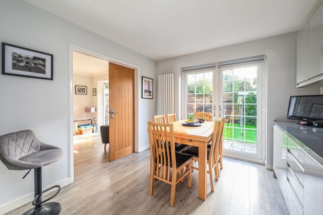 35, Ashbury Drive, Camberley photo 4
