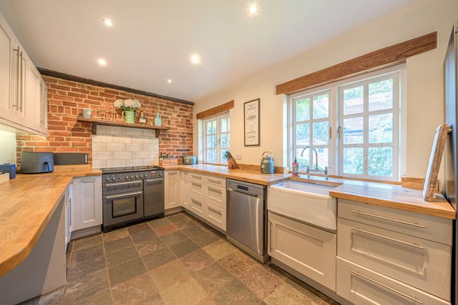 1 Ramster Cottages, Petworth Road, Chiddingfold photo 2