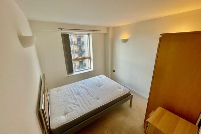 93, Leeds photo 5