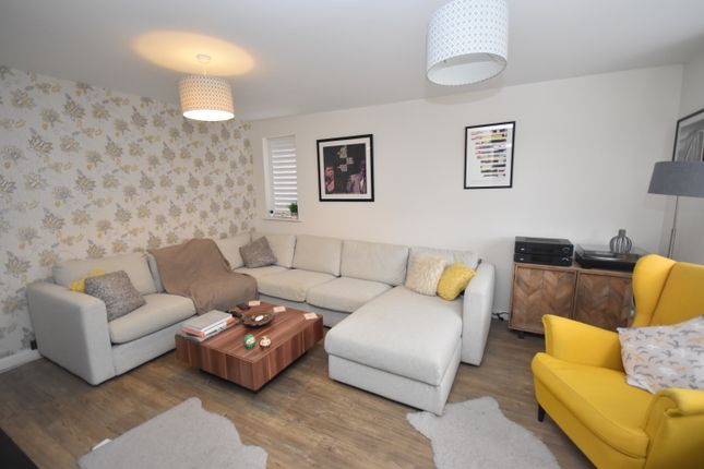 31, Badger Crescent, Whitchurch photo 2