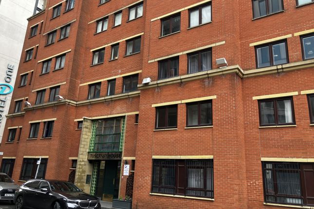 3-bed flat on 44 Tuscany House, Dickinson Street, Manchester, £275,000