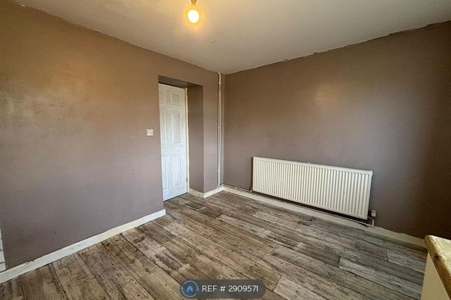 A High St, Rhymney, Tredegar photo 5
