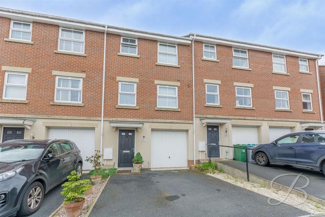 Town house for sale in Kerry Close, Clipstone Village, Mansfield