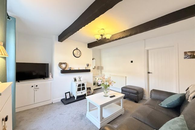 6, Mottram Moor, Hyde photo 3