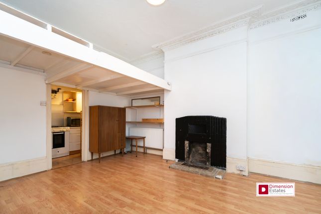 Ground Floor Front Right,, Navarino Road, Hackney photo 4